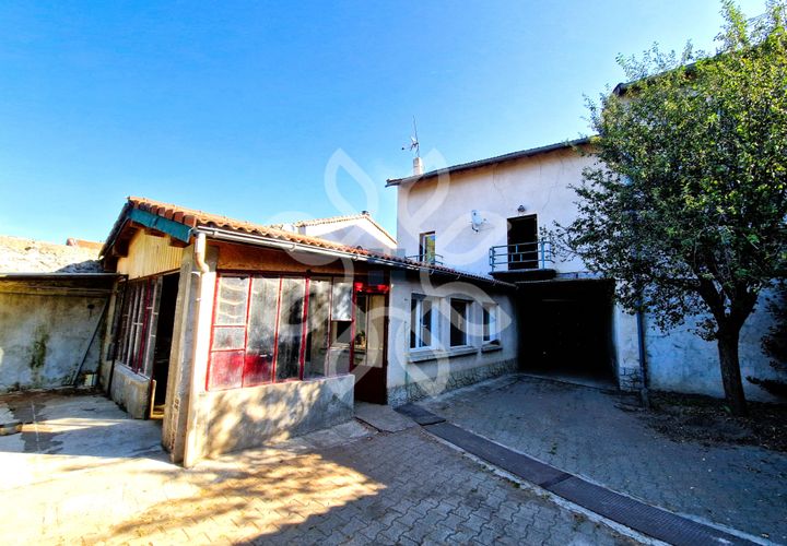Landsbyhus i La Chomette, Haute-Loire, La Chomette - € 108.000 | Ref: V10000109 - foto 1