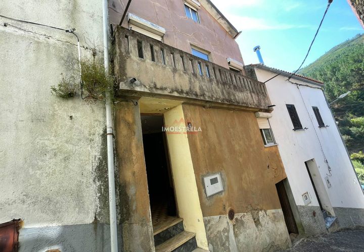 Villa i Seia, Guarda, Seia - € 27.000 | Ref: 24016 - foto 1
