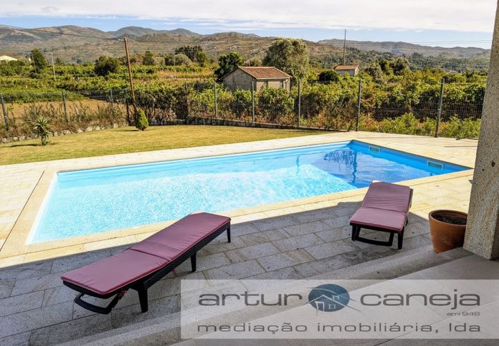Villa i Arcos de Valdevez, Viana do Castelo, Arcos de Valdevez - € 450.000 | Ref: 7126 - foto 1