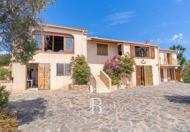 Villa a Bonifacio, Corse-du-Sud, Bonifacio - € 1.300.000 | Ref: RV1654 - foto 1