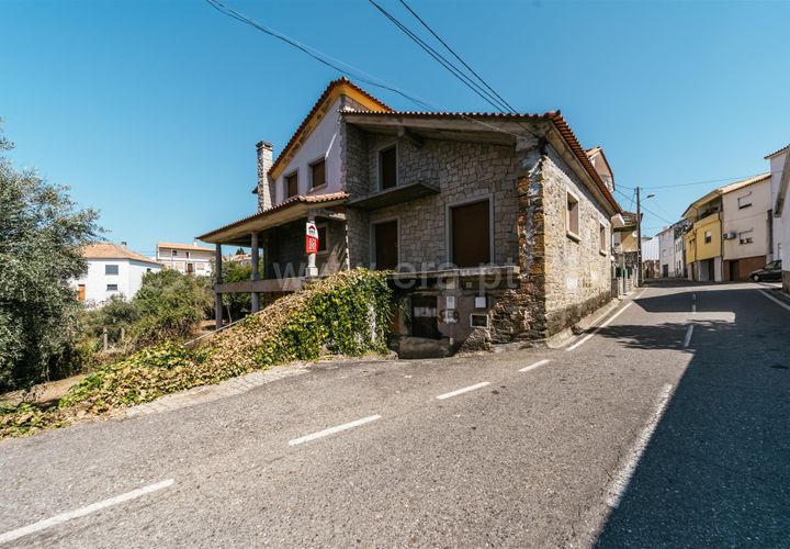 Villa en Covilha, Castelo Branco, Covilha - € 154.800 | Ref: 111240157 - photo 1
