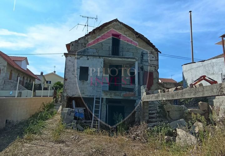 Villa a Nelas, Viseu, Nelas - € 45.000 | Ref: 2107/V - foto 1