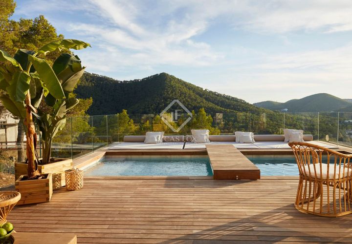 Villa a Playa De Cala Llonga, Ibiza, Playa De Cala Llonga - € 3.200.000 | Ref: IBZ53123 - foto 1