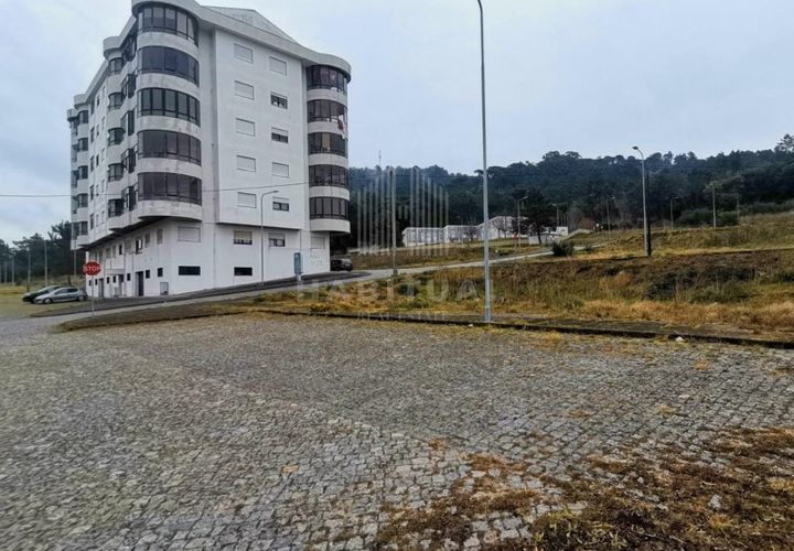 Helårsgrund i Darque, Viana do Castelo, Darque - € 300.000 | Ref: EM36 - foto 1