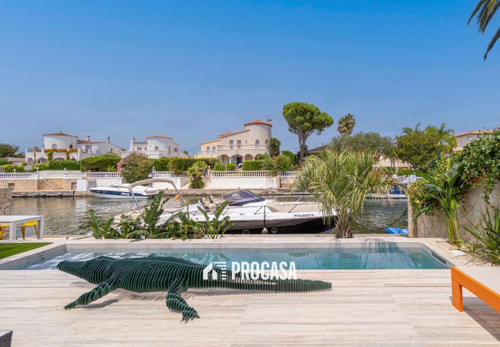 Villa i Empuriabrava, Gerona, Empuriabrava - € 1.390.000 | Ref: 3455 - foto 1