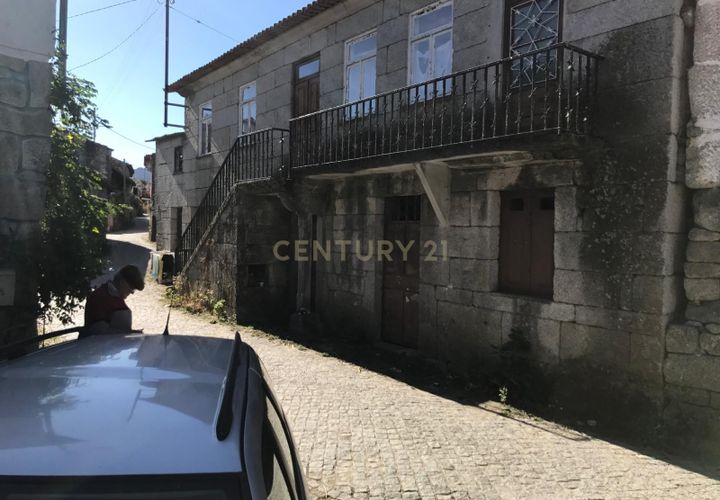 Villa i Vouzela, Viseu, Vouzela - € 70.000 | Ref: C0203-02361 - foto 1