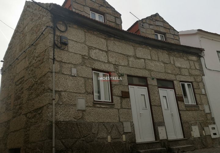 Villa i Seia, Guarda, Seia - € 140.000 | Ref: 22006 - foto 1