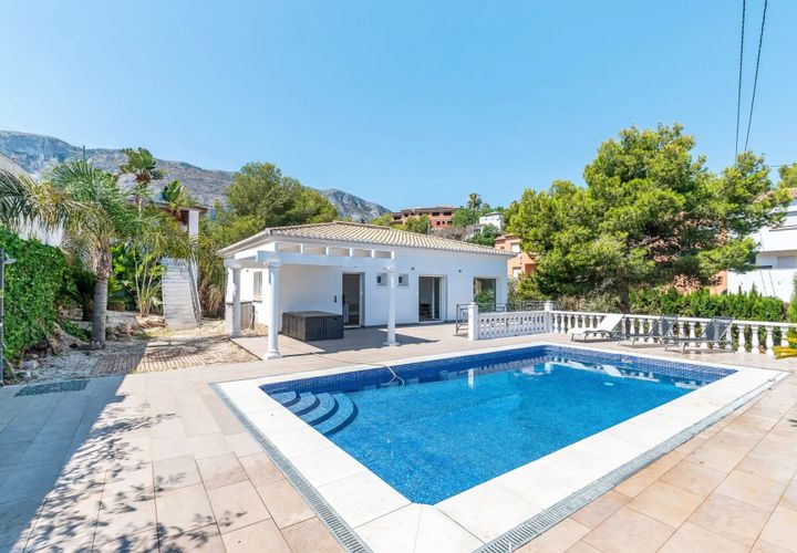 Villa i Denia, Alicante, Denia - € 589.000 | Ref: xcbh5252 - foto 1