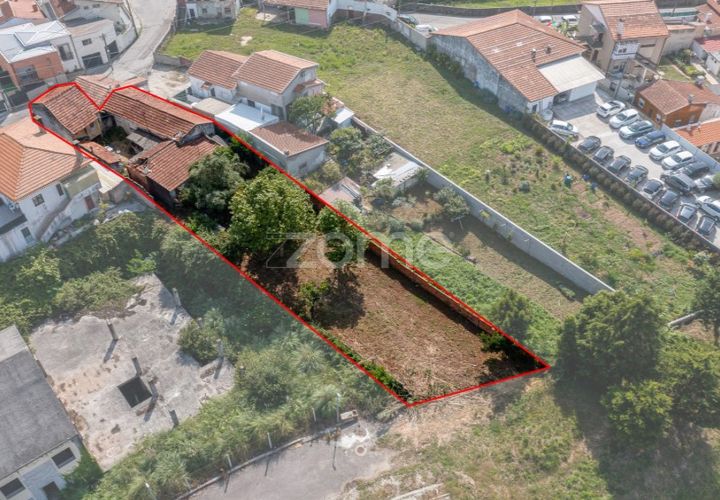 Terreno en Espinho, Aveiro, Espinho - € 190.000 | Ref: ZMPT568492 - photo 1