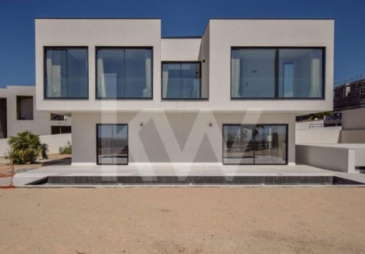 Villa i Amadora, Lisbon, Amadora - € 2.400.000 | Ref: 1196-8246 - foto 1
