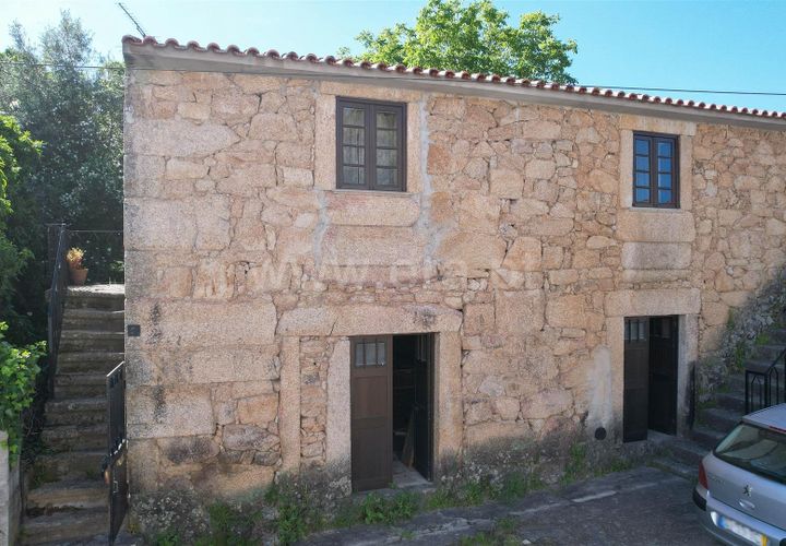 Villa i Fundao, Castelo Branco, Fundao - € 161.000 | Ref: 102240007 - foto 1