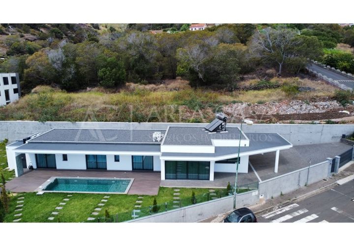 Bungalow i Machico, Madeira, Machico - € 1.250.000 | Ref: CAS_113 - foto 1