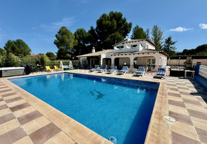 Landejendom i Castalla, Alicante, Castalla - € 655.000 | Ref: CSPR-44910 - foto 1