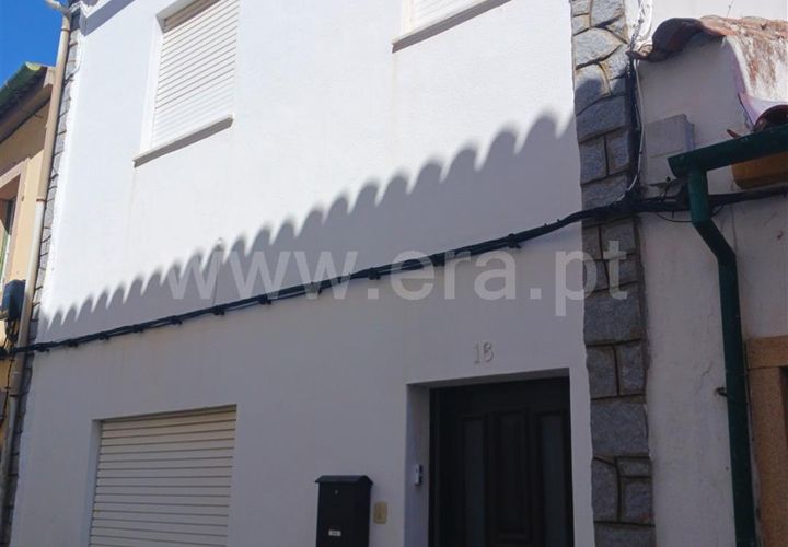 Villa a Nisa, Portalegre, Nisa - € 140.000 | Ref: 102240256 - foto 1