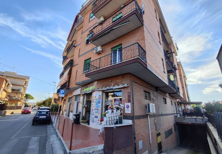 Garage i Guidonia Montecelio, Rome, Guidonia Montecelio - € 49.000 | Ref: 194 - foto 1