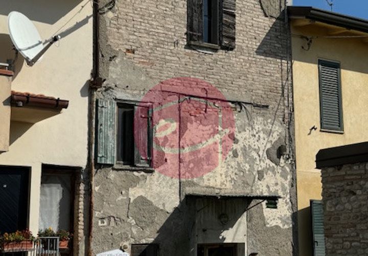Villa en Santarcangelo Di Romagna, Rimini, Santarcangelo Di Romagna - € 95.000 | Ref: S-C1-051 - photo 1