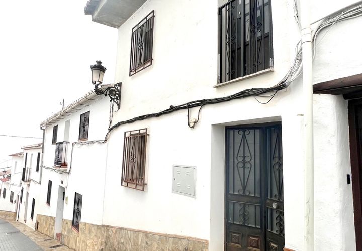Landsbyhus i Alcaucin, Malaga, Alcaucin - € 149.900 | Ref: IRE2439 - foto 1
