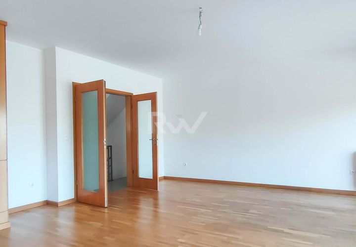 Villa i Covilha, Castelo Branco, Covilha - € 330.000 | Ref: RW019 - foto 1