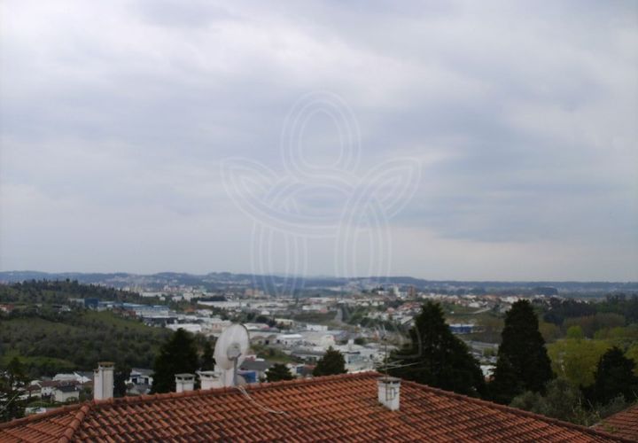 Helårsgrund i Coimbra, Coimbra, Coimbra - € 99.000 | Ref: 17-2984 - foto 1