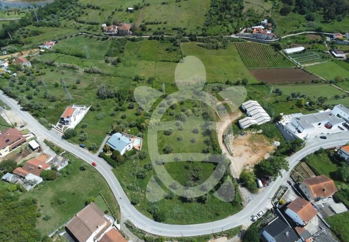 Helårsgrund i Coimbra, Coimbra, Coimbra - € 110.000 | Ref: 17-2925 - foto 1