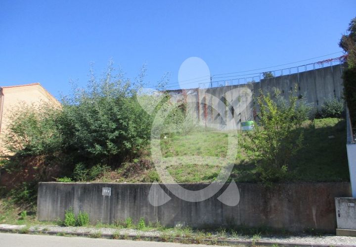 Helårsgrund i Coimbra, Coimbra, Coimbra - € 350.000 | Ref: 17-1633 - foto 1