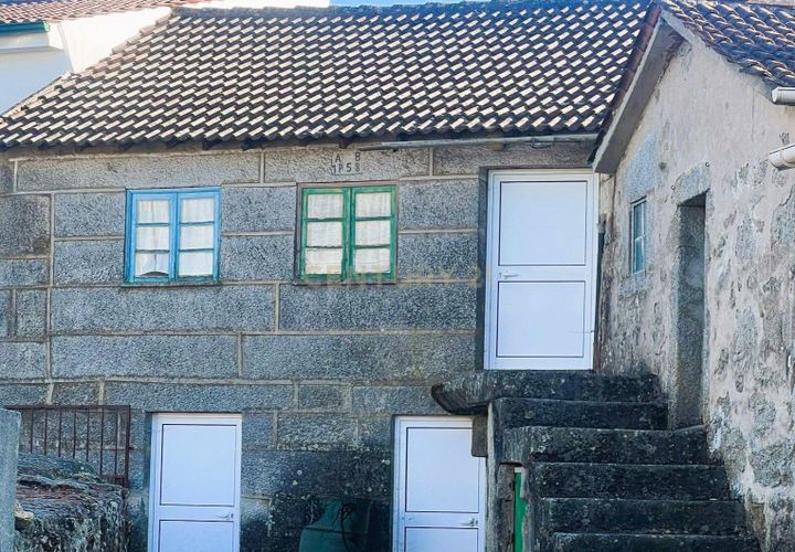 Villa a Moimenta da Beira, Viseu, Moimenta da Beira - € 19.900 | Ref: C0203-02375 - foto 1