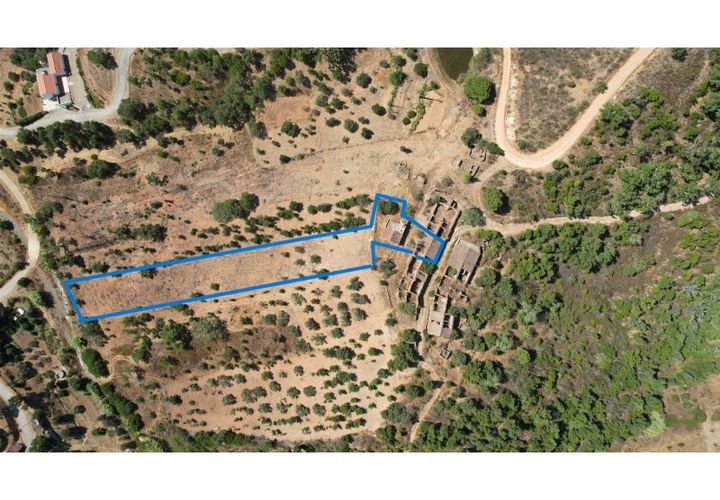 Villa i Alte, Faro, Alte - € 75.000 | Ref: 338240124 - foto 1