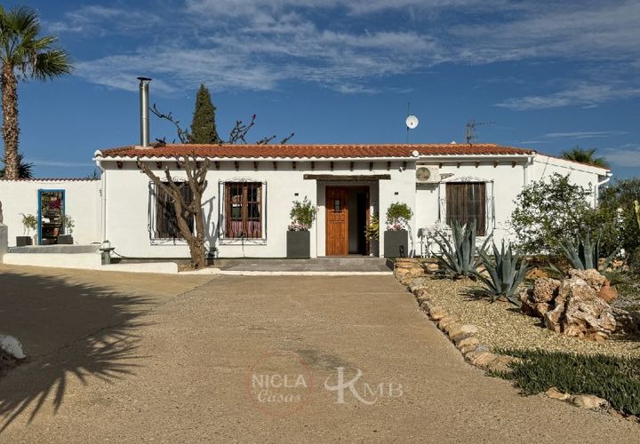 Villa a Antas, Almeria, Antas - € 549.500 | Ref: VL911 - foto 1