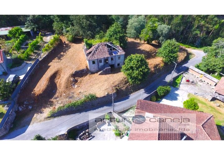 Landejendom i Arcos de Valdevez, Viana do Castelo, Arcos de Valdevez - € 86.000 | Ref: 7125 - foto 1