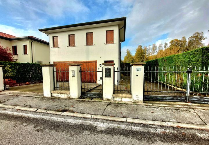 Villa a Ceregnano, Rovigo, Ceregnano - € 85.000 | Ref: AP2421 - foto 1