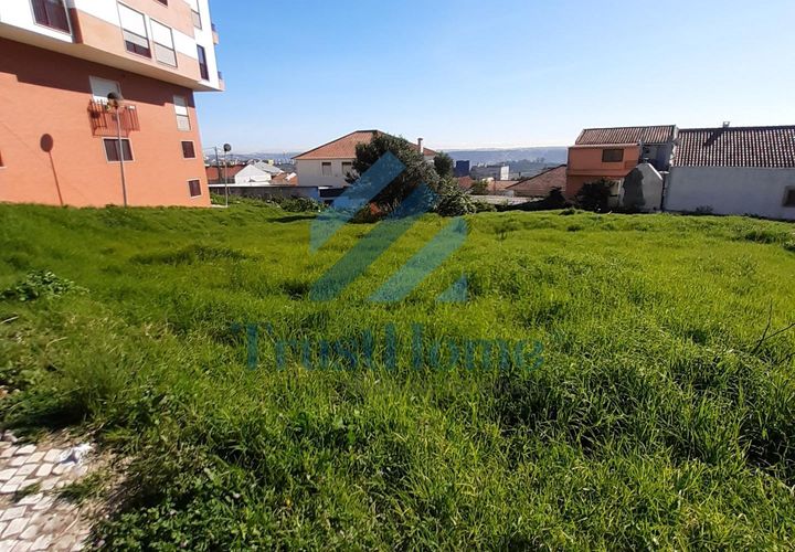 Helårsgrund i Amadora, Lisbon, Amadora - € 85.000 | Ref: PA077/11530 - foto 1