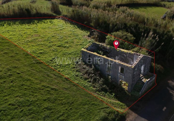 Byhus i Horta, Faial, Horta - € 100.000 | Ref: 374240303 - foto 1