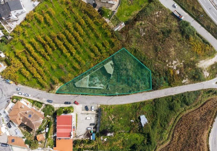 Helårsgrund i Lousada, Porto, Lousada - € 130.000 | Ref: F2401.076 - foto 1