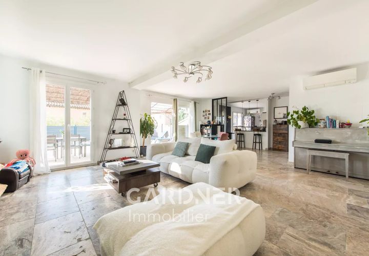 Villa i Marseille, Bouches-du-Rhone, Marseille - € 640.000 | Ref: 85342250 - foto 1