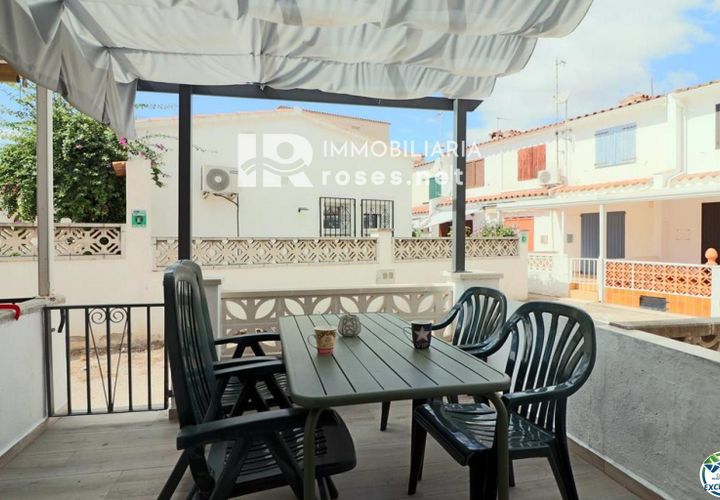 Villa i Empuriabrava, Gerona, Empuriabrava - € 142.000 | Ref: 3149 - foto 1