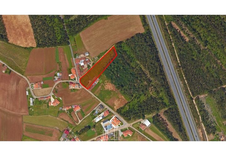 Helårsgrund i Ovar, Aveiro, Ovar - € 76.500 | Ref: 220-OVR - foto 1