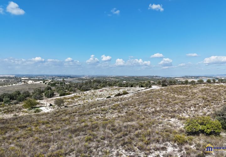 Helårsgrund i Noto, Siracusa, Noto - € 75.000 | Ref: LEF-1628 - foto 1