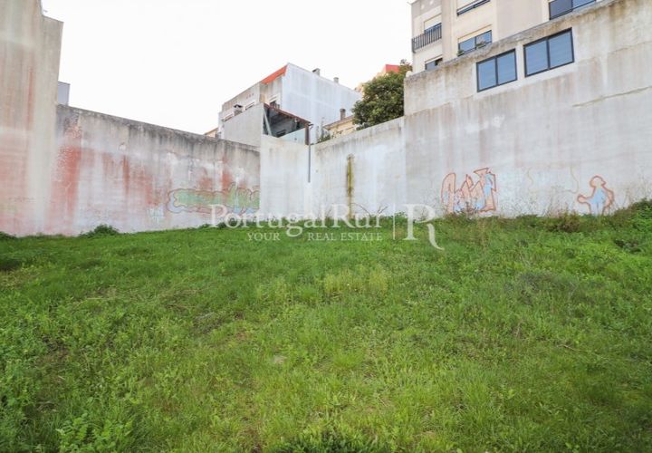 Helårsgrund i Amadora, Lisbon, Amadora - € 100.000 | Ref: FG149-1 - foto 1