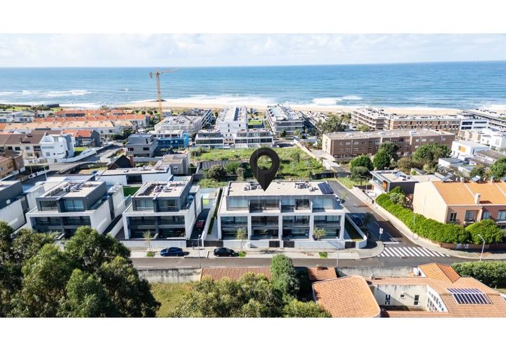 Villa i Canidelo, Porto, Canidelo - € 1.250.000 | Ref: EMC06 - foto 1