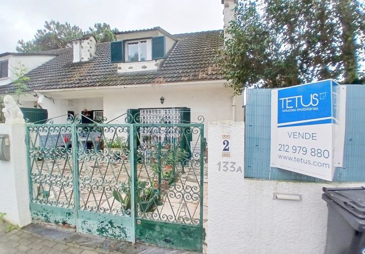 Byhus i Almada, Setubal, Almada - € 335.000 | Ref: 16007 - foto 1