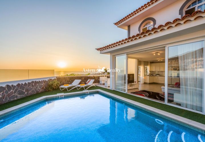 Rækkehus i Torviscas, Tenerife, Torviscas - € 1.550.000 | Ref: 9019 - foto 1