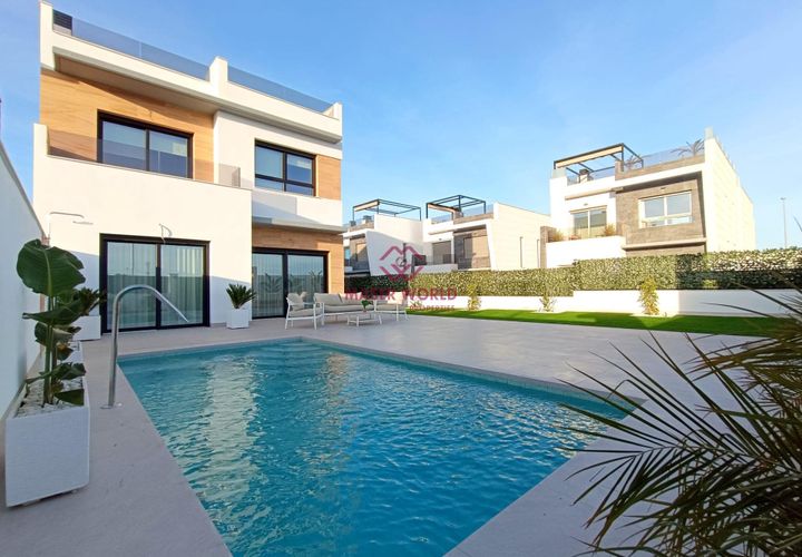 Rækkehus i Benijofar, Alicante, Benijofar - € 449.000 | Ref: MWN8496/5187 - foto 1