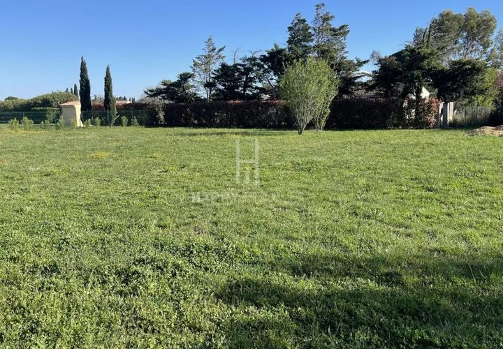 Grond in Arles, Bouches-du-Rhone, Arles - € 345.000 | Ref: 0481 - foto 1