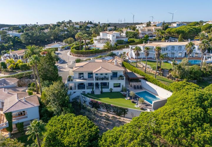 Villa a Budens, Faro, Budens - € 1.750.000 | Ref: M/06103 - foto 1