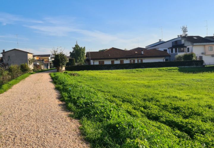Terra a Bovolone, Verona, Bovolone - € 99.000 | Ref: v-vr-bov01 - foto 1