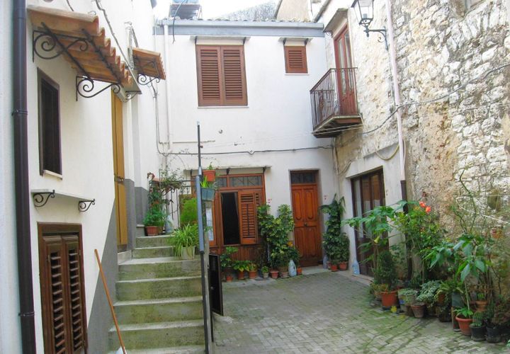 Villa i Giuliana, Palermo, Giuliana - € 28.000 | Ref: 8682RV64533 - foto 1