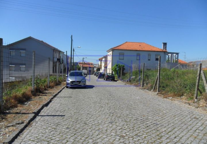 Helårsgrund i Pedroucos, Porto, Pedroucos - € 290.000 | Ref: 2820 - foto 1