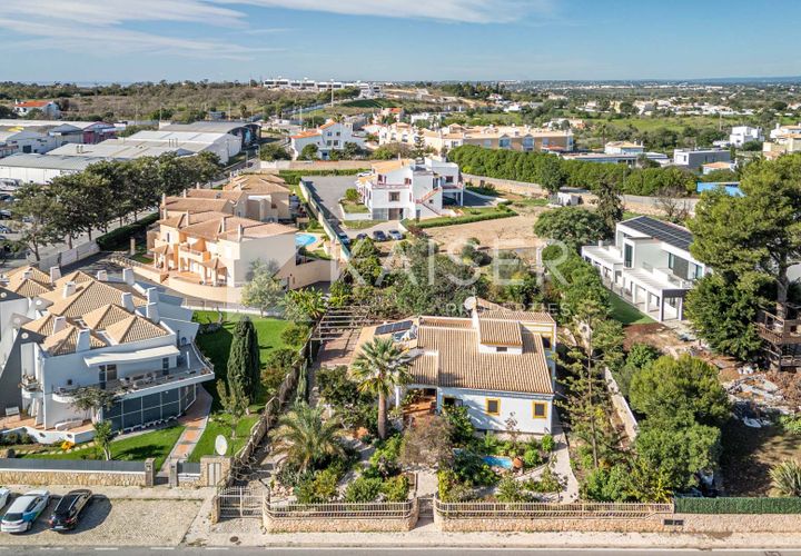 Villa i Albufeira, Faro, Albufeira - € 950.000 | Ref: KP1268 - foto 1