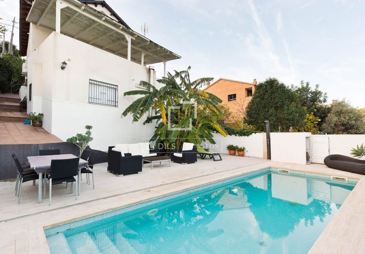 Villa i Castelldefels, Barcelona, Castelldefels - € 945.000 | Ref: GAV38060 - foto 1