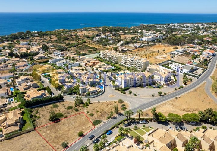 Helårsgrund i Albufeira, Faro, Albufeira - € 600.000 | Ref: LV-12 (PR-017) - foto 1